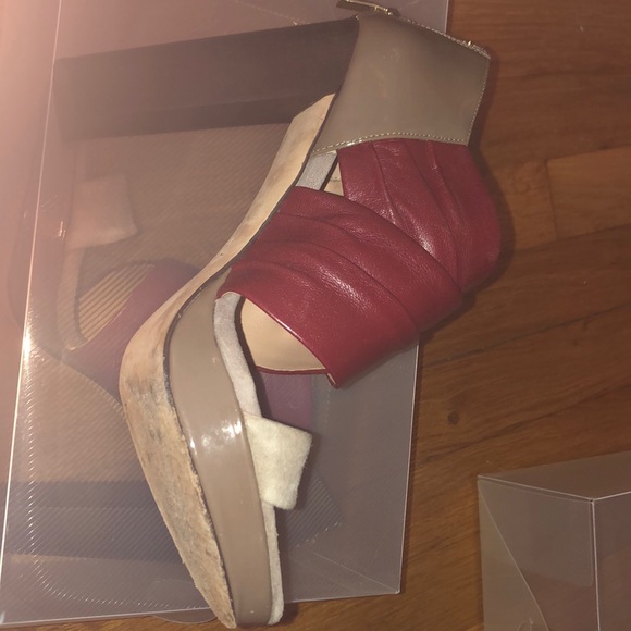 Sandals - Picture 4 of 5